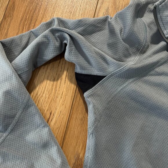 Vintage Lululemon Grey 1/4 Zip Pullover Running Shirt Pocket Size 8 - Picture 5 of 8